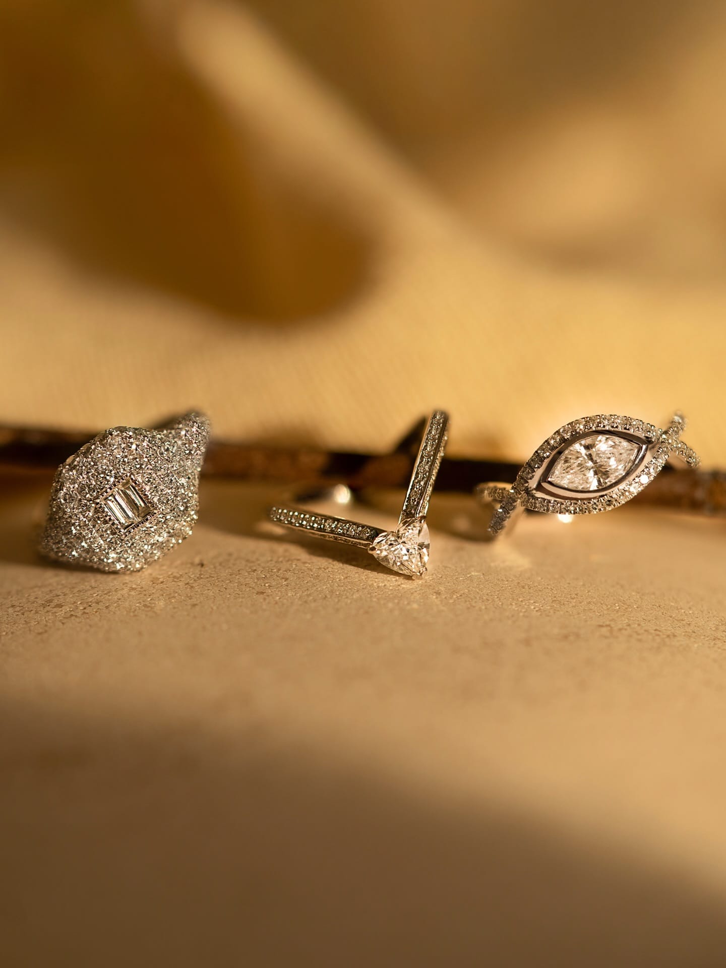 Small but mighty. 🤍 Shop pinky rings in various styles at the link in bio at #AUBADEJEWELRY.